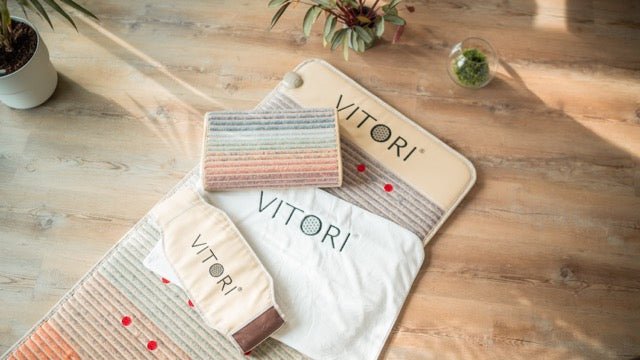 Deluxe Paket enthält: Premium Kristallmatte, Kristallkissen, Kristallmattenbezug und Premium Kristallgürtel