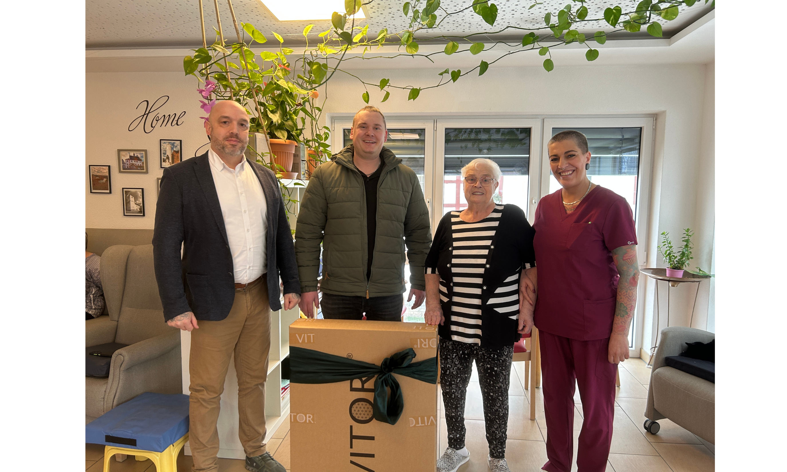 Gemeinsam für mehr Wohlbefinden: VITORI® spendet Kristallmatten an das Pflegeheim Gräfendorf